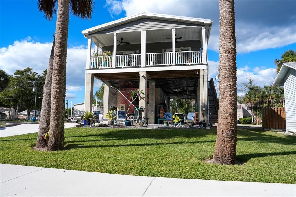 En Venta: $549,900 (3 camas, 2 baños, 1242 Pies cuadrados)