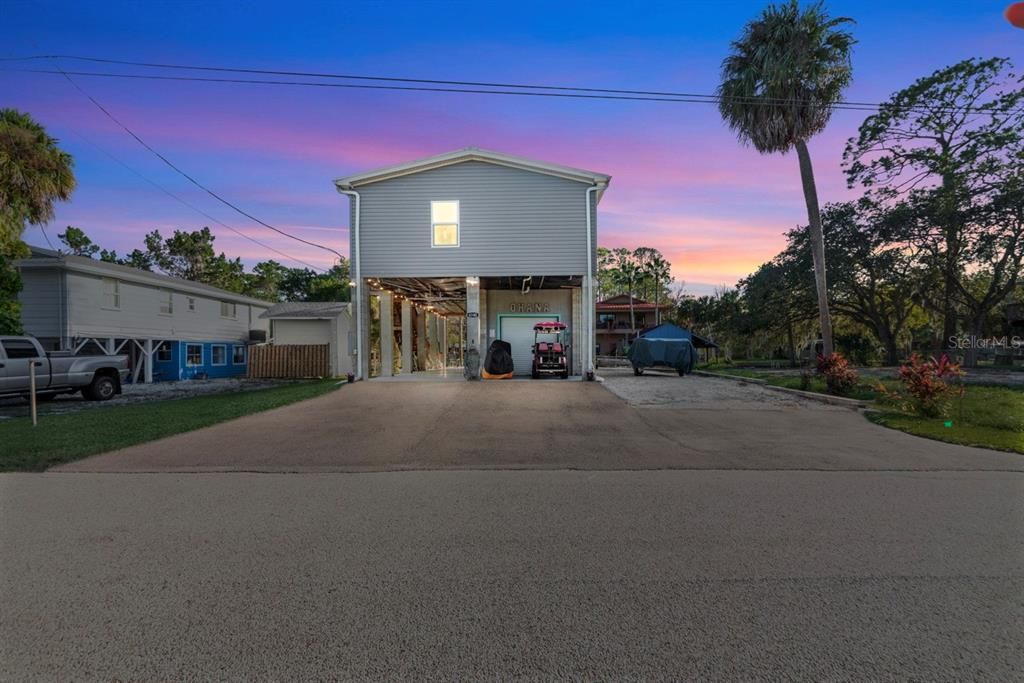 En Venta: $549,900 (3 camas, 2 baños, 1242 Pies cuadrados)