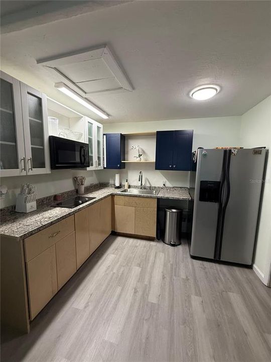 For Sale: $520,000 (5 beds, 3 baths, 2176 Square Feet)