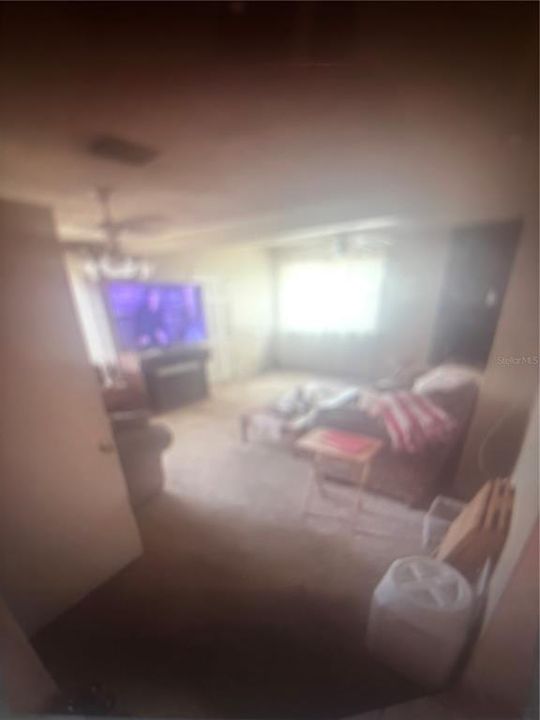 Activo con contrato: $285,000 (4 camas, 2 baños, 1880 Pies cuadrados)