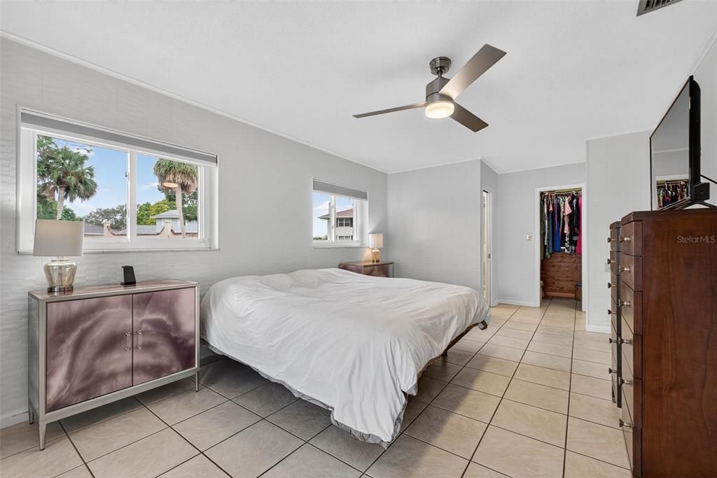 待售: $699,990 (4 贝兹, 3 浴室, 2226 平方英尺)