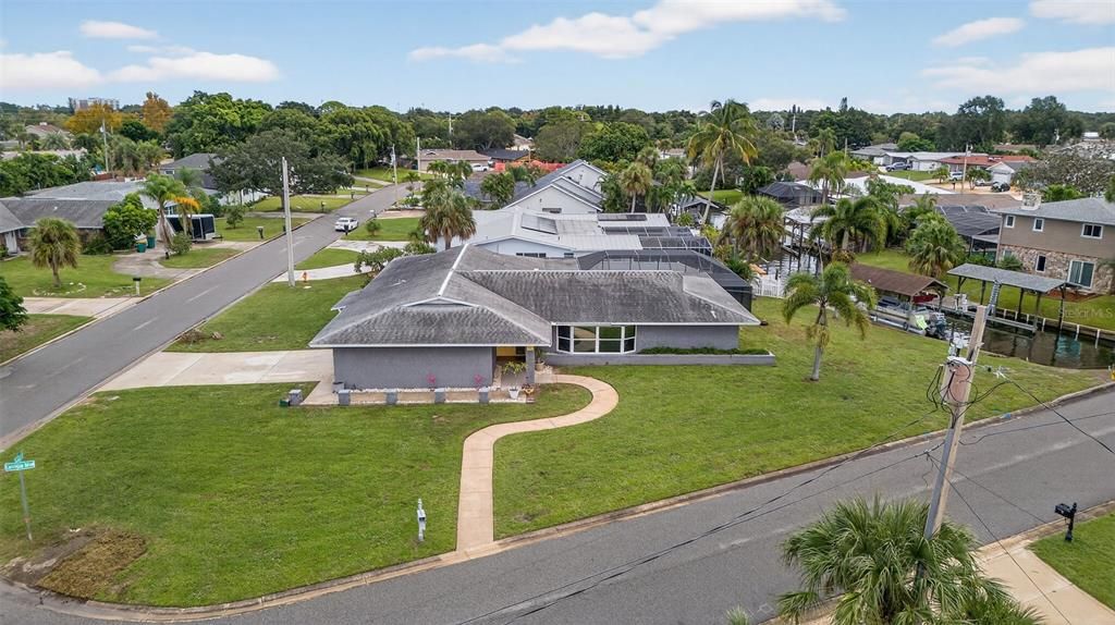 待售: $699,990 (4 贝兹, 3 浴室, 2226 平方英尺)