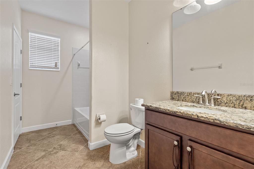 For Sale: $350,550 (3 beds, 3 baths, 2562 Square Feet)