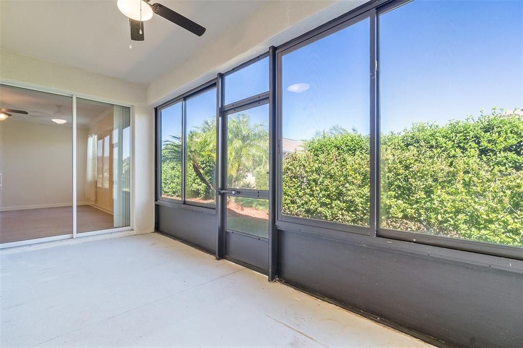 For Sale: $350,550 (3 beds, 3 baths, 2562 Square Feet)