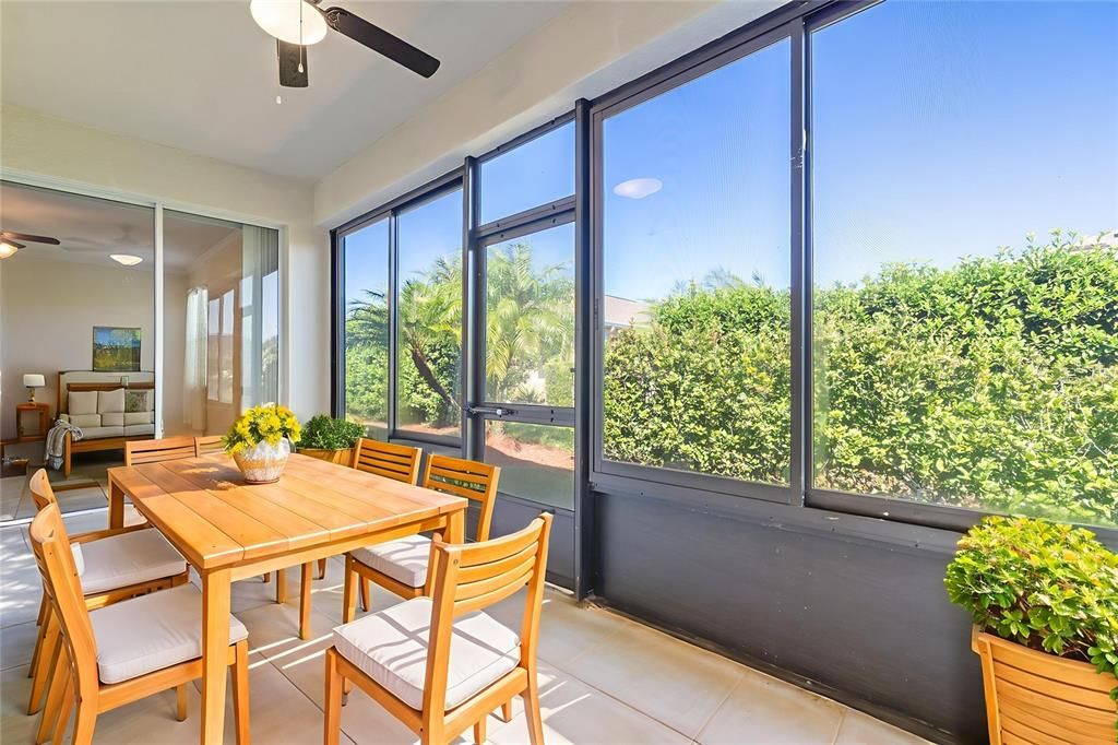 For Sale: $350,550 (3 beds, 3 baths, 2562 Square Feet)