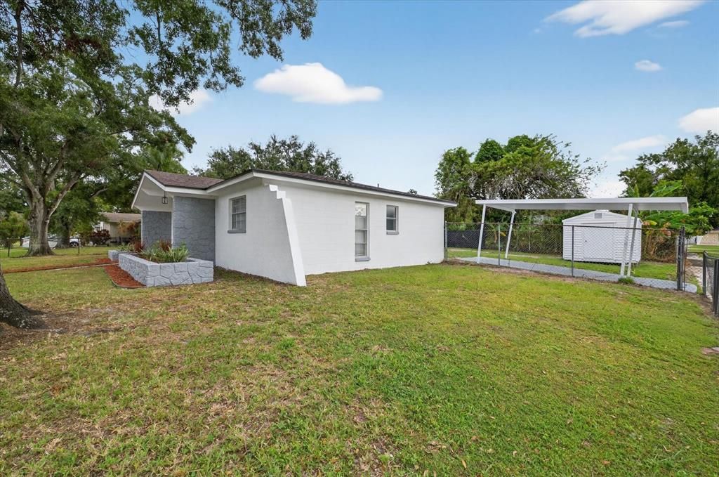 Activo con contrato: $397,900 (3 camas, 2 baños, 1242 Pies cuadrados)