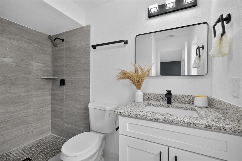 Activo con contrato: $397,900 (3 camas, 2 baños, 1242 Pies cuadrados)