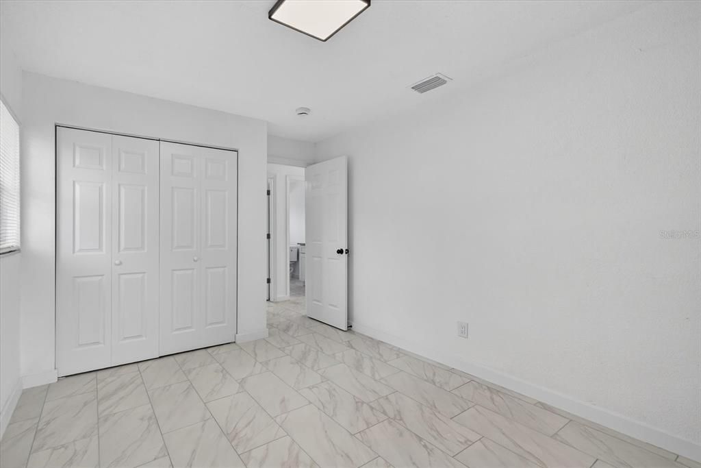 Activo con contrato: $397,900 (3 camas, 2 baños, 1242 Pies cuadrados)