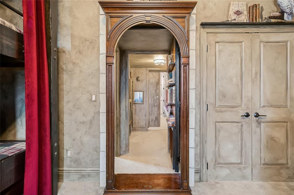 En Venta: $3,190,000 (9 camas, 9 baños, 6756 Pies cuadrados)