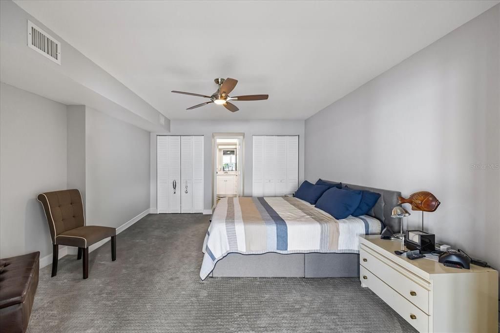 For Rent: $2,900 (2 beds, 2 baths, 1700 Square Feet)