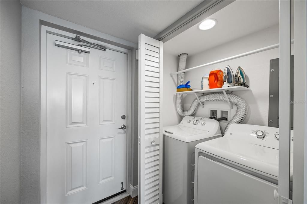 For Rent: $2,900 (2 beds, 2 baths, 1700 Square Feet)