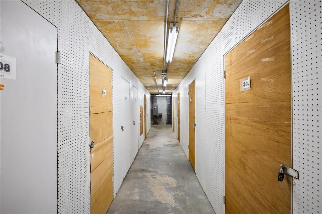 For Rent: $2,900 (2 beds, 2 baths, 1700 Square Feet)