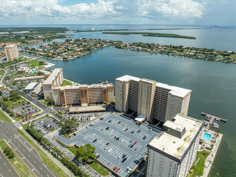 For Rent: $2,900 (2 beds, 2 baths, 1700 Square Feet)