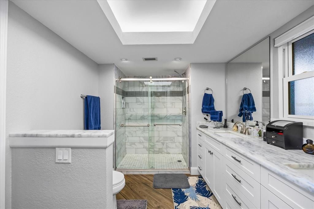 For Rent: $2,900 (2 beds, 2 baths, 1700 Square Feet)