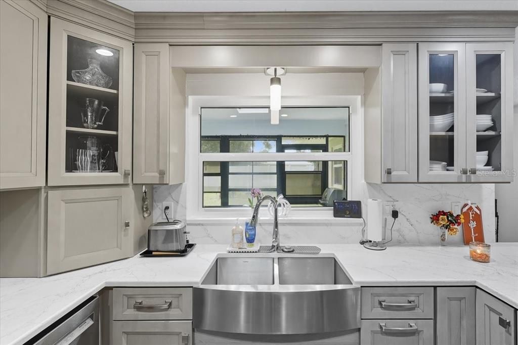 待售: $299,999 (2 贝兹, 2 浴室, 1625 平方英尺)