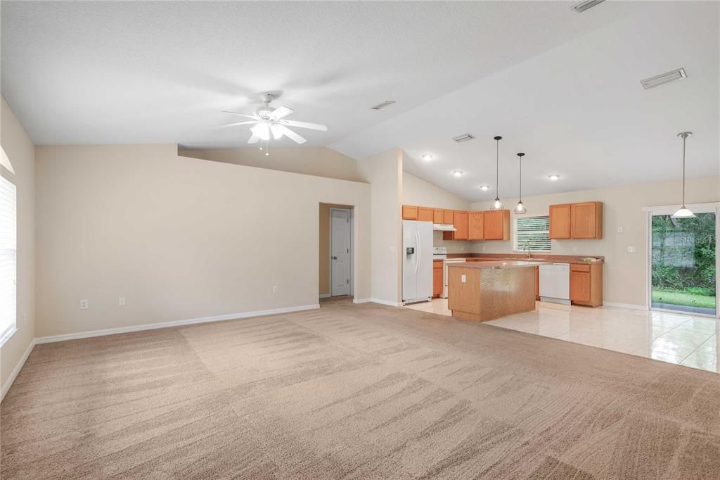 待售: $249,000 (3 贝兹, 2 浴室, 1451 平方英尺)