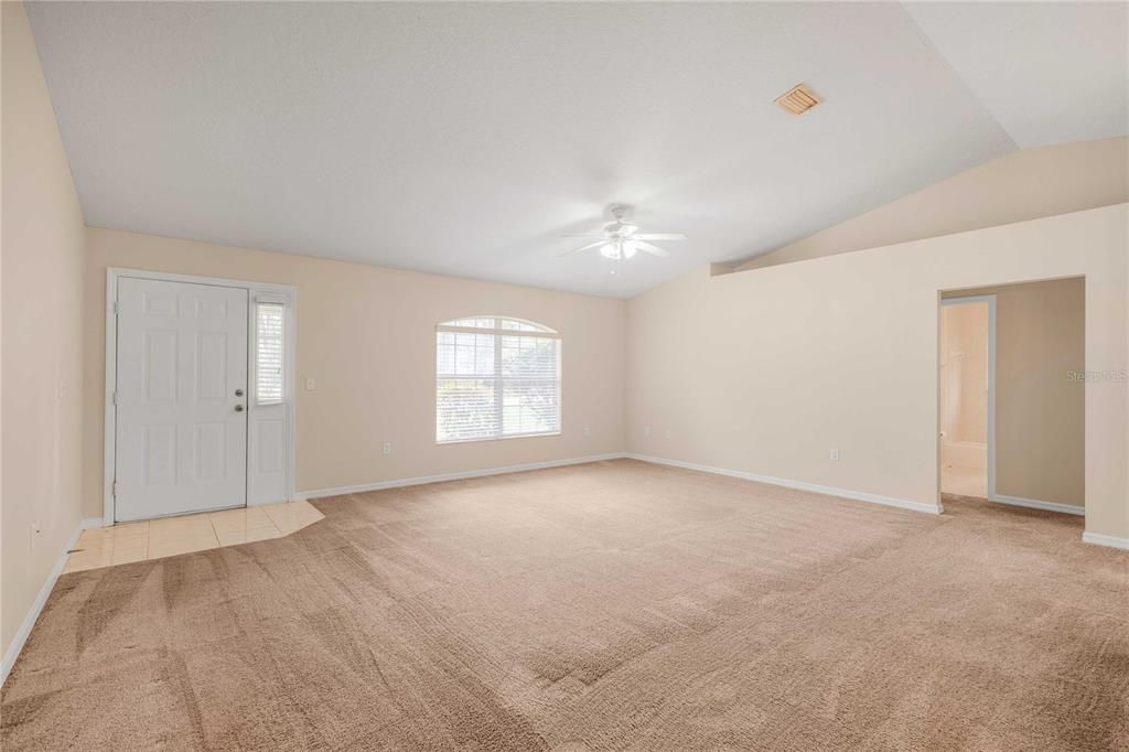 待售: $249,000 (3 贝兹, 2 浴室, 1451 平方英尺)