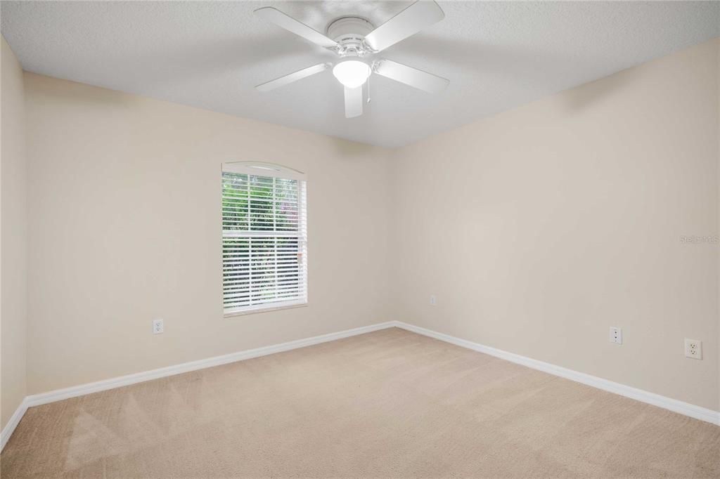 待售: $249,000 (3 贝兹, 2 浴室, 1451 平方英尺)