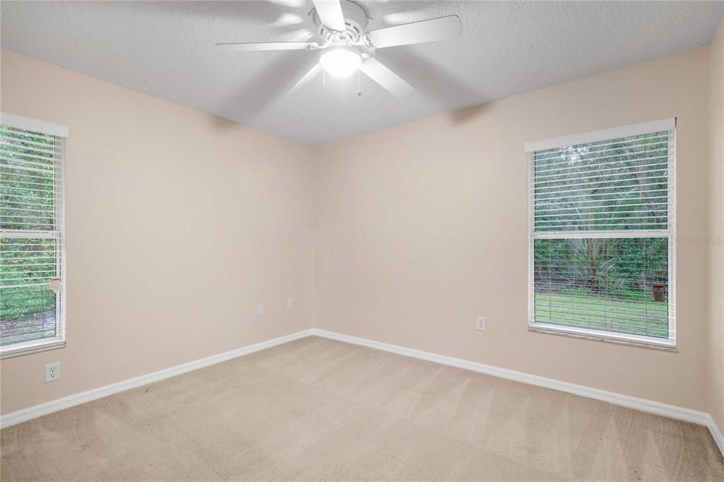 待售: $249,000 (3 贝兹, 2 浴室, 1451 平方英尺)