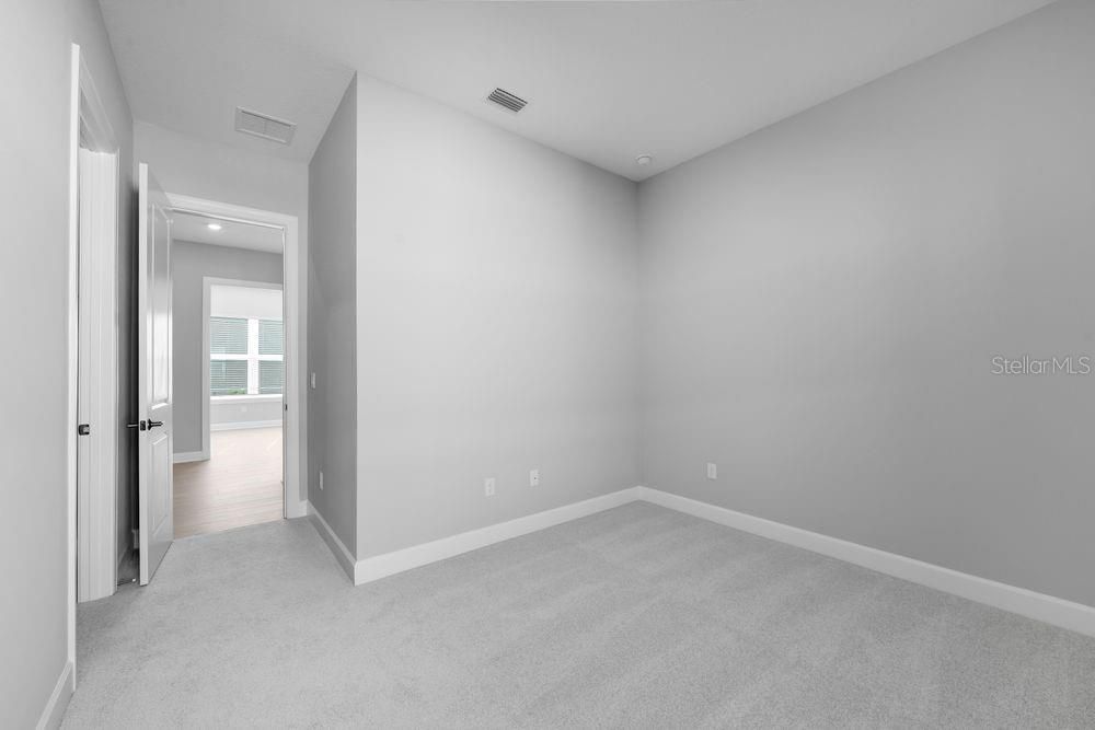 Activo con contrato: $773,644 (3 camas, 3 baños, 2275 Pies cuadrados)