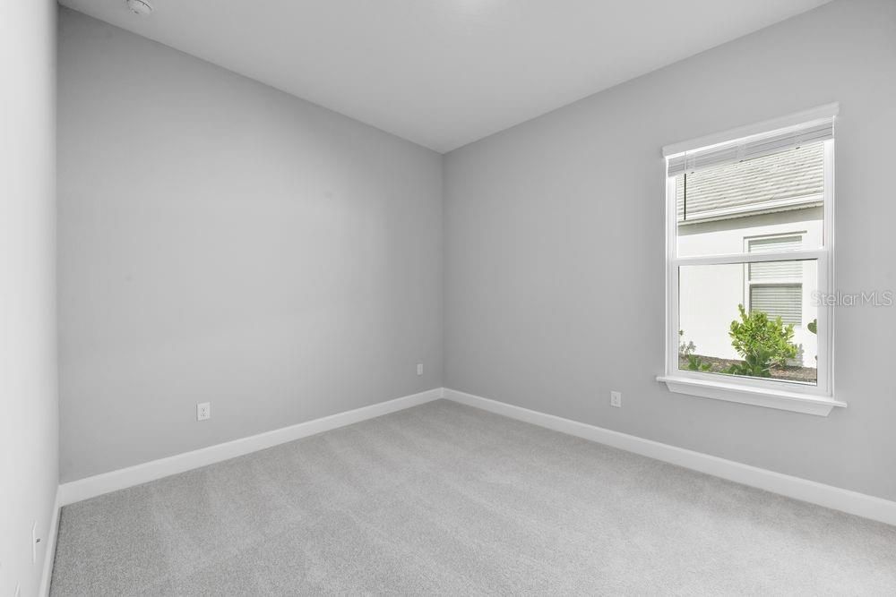 Activo con contrato: $773,644 (3 camas, 3 baños, 2275 Pies cuadrados)