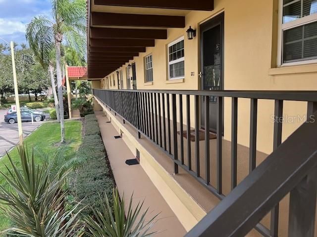 Activo con contrato: $1,450 (2 camas, 2 baños, 839 Pies cuadrados)