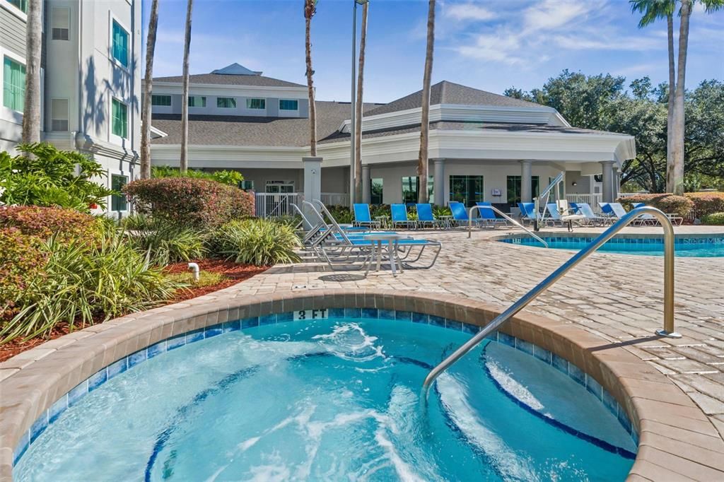 For Sale: $142,000 (1 beds, 1 baths, 547 Square Feet)