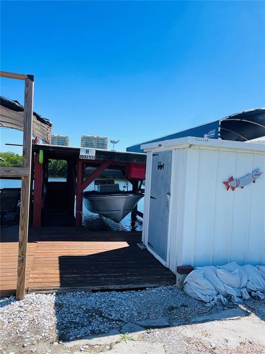 For Sale: $92,000 (1 beds, 1 baths, 552 Square Feet)