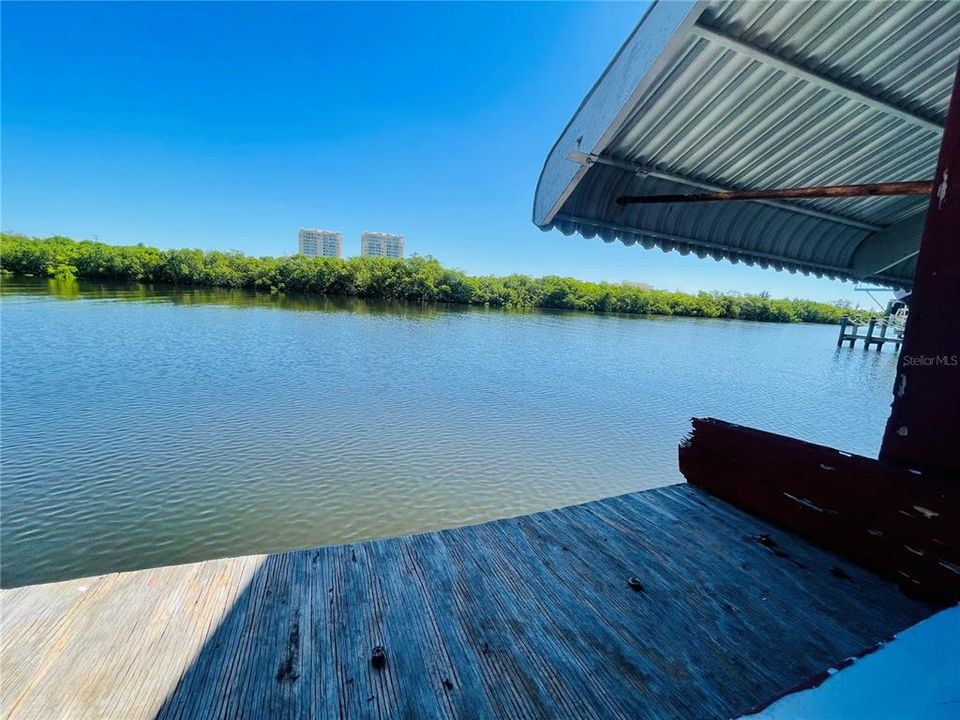 For Sale: $92,000 (1 beds, 1 baths, 552 Square Feet)