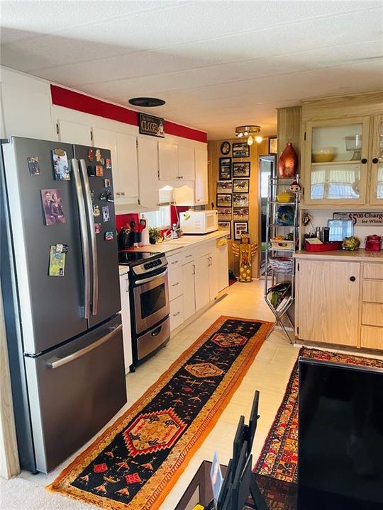 For Sale: $92,000 (1 beds, 1 baths, 552 Square Feet)