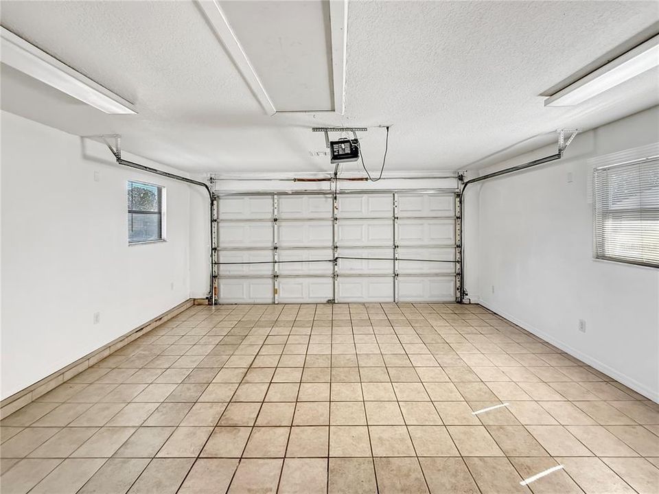 出租: $1,975 (3 贝兹, 2 浴室, 1132 平方英尺)