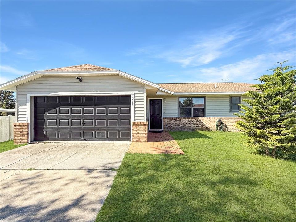 出租: $1,975 (3 贝兹, 2 浴室, 1132 平方英尺)