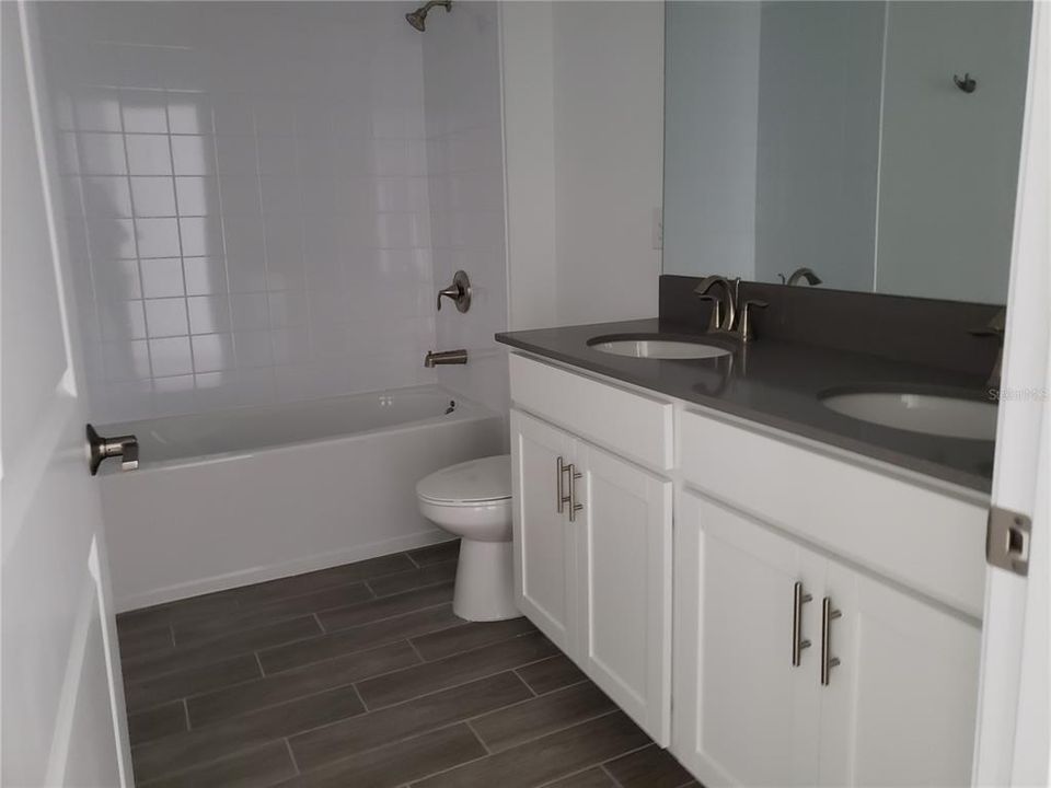 En Renta: $2,600 (4 camas, 3 baños, 2054 Pies cuadrados)