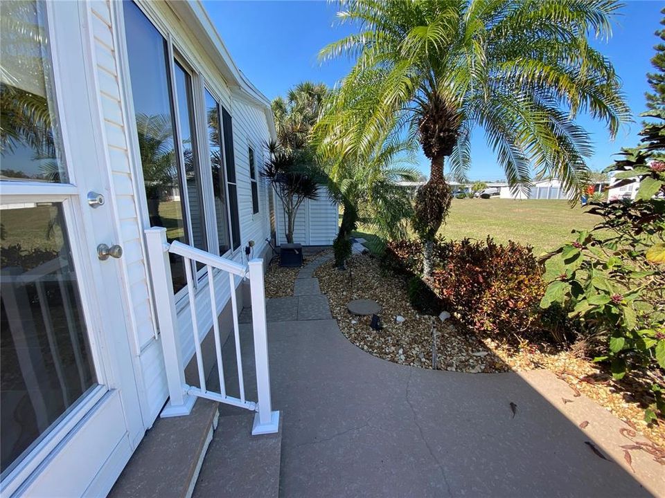 For Sale: $274,900 (3 beds, 2 baths, 1404 Square Feet)