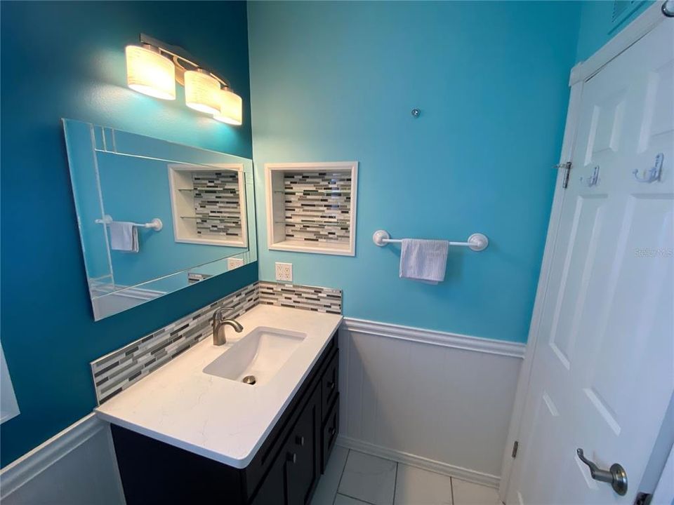 For Sale: $274,900 (3 beds, 2 baths, 1404 Square Feet)