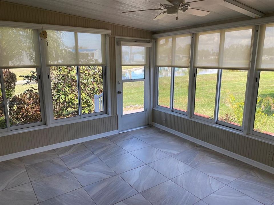 For Sale: $274,900 (3 beds, 2 baths, 1404 Square Feet)