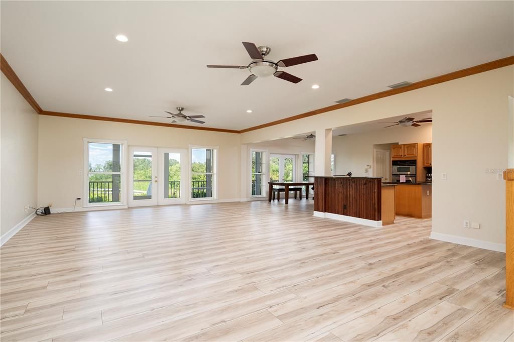 For Sale: $849,000 (4 beds, 2 baths, 3705 Square Feet)