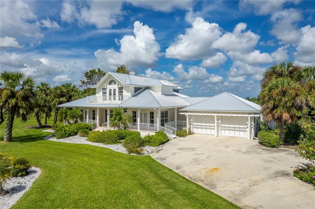 For Sale: $849,000 (4 beds, 2 baths, 3705 Square Feet)