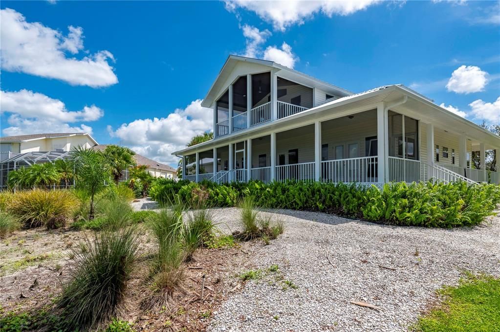 For Sale: $849,000 (4 beds, 2 baths, 3705 Square Feet)