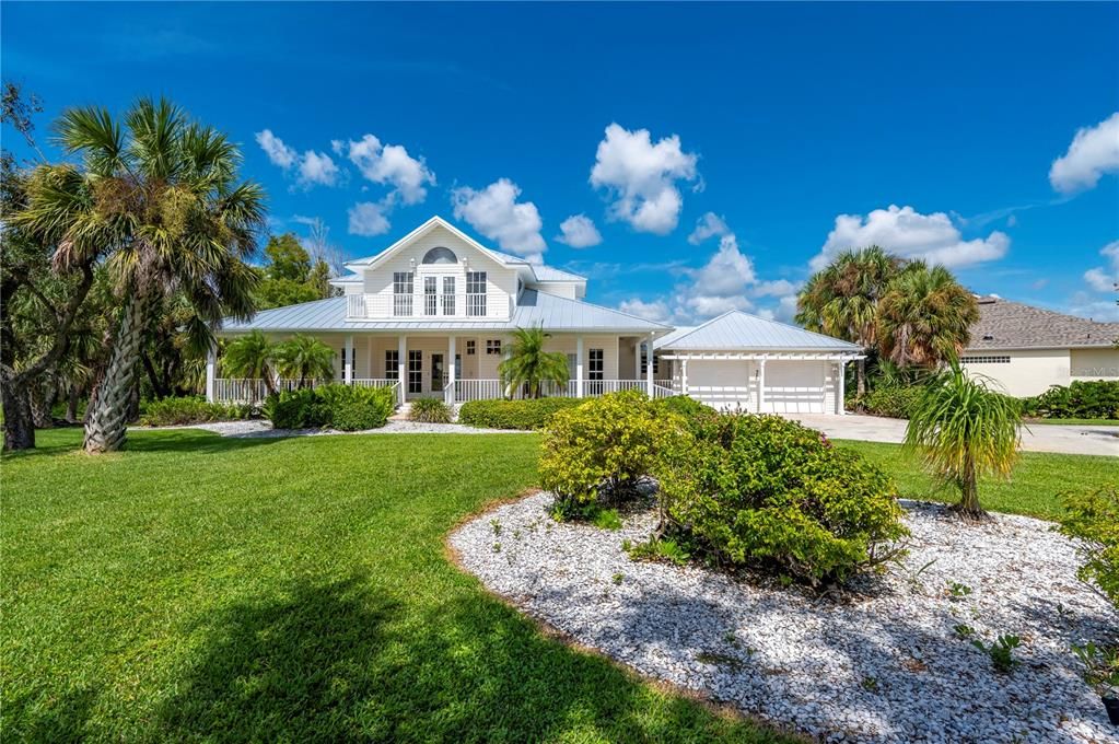 For Sale: $849,000 (4 beds, 2 baths, 3705 Square Feet)