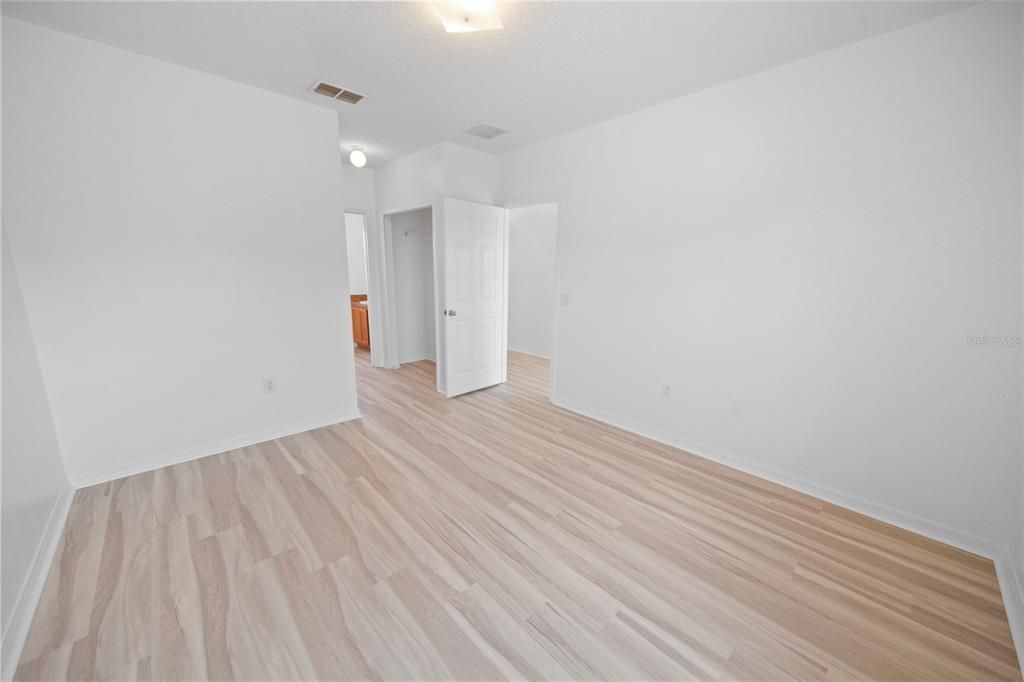 For Rent: $1,775 (3 beds, 2 baths, 1239 Square Feet)