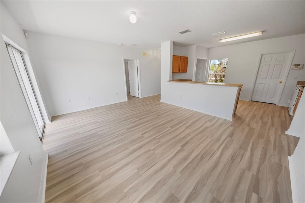 For Rent: $1,775 (3 beds, 2 baths, 1239 Square Feet)