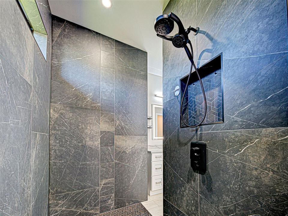 For Sale: $689,000 (3 beds, 2 baths, 2010 Square Feet)