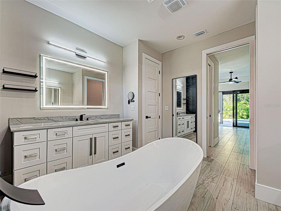 For Sale: $689,000 (3 beds, 2 baths, 2010 Square Feet)