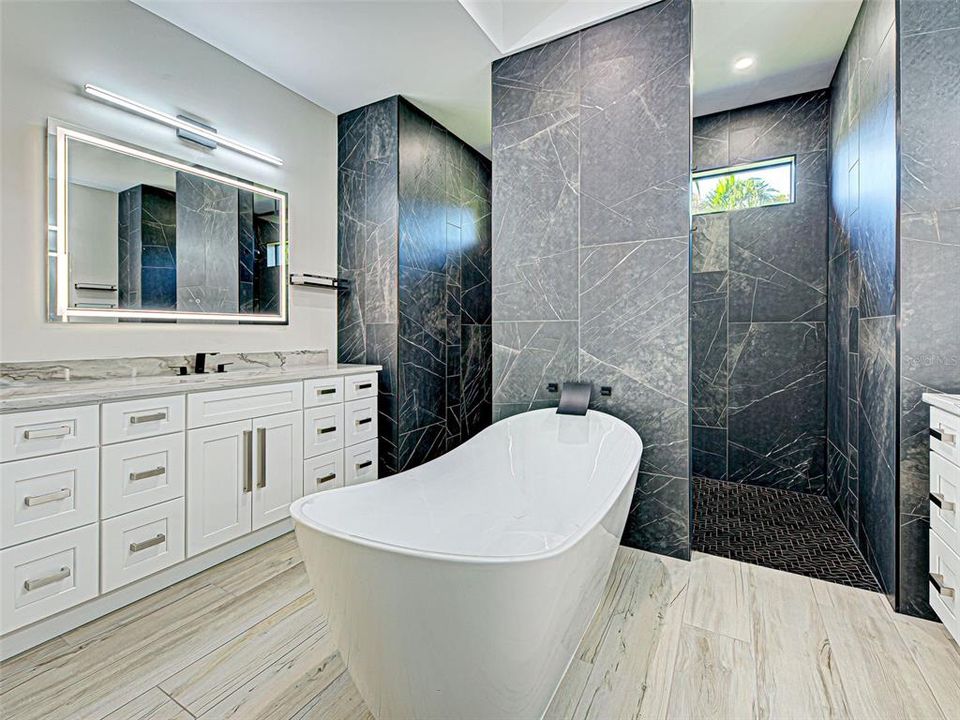 For Sale: $689,000 (3 beds, 2 baths, 2010 Square Feet)