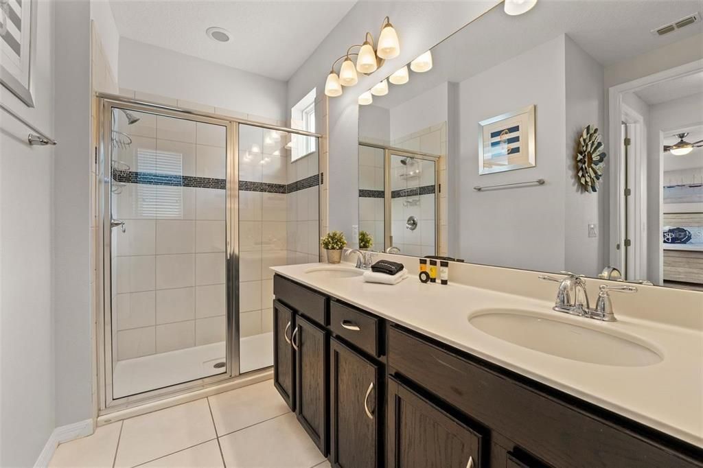 For Rent: $3,600 (4 beds, 3 baths, 2488 Square Feet)