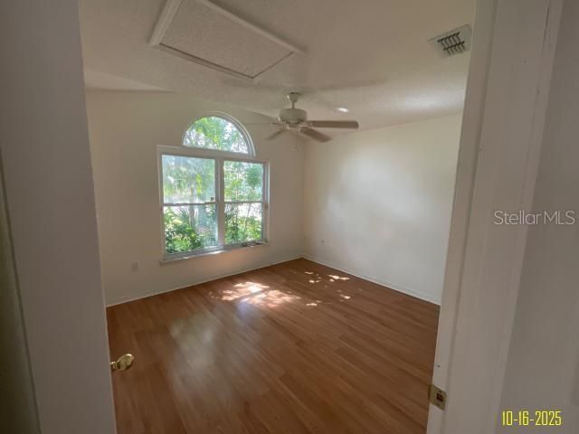 En Venta: $369,000 (3 camas, 2 baños, 1620 Pies cuadrados)