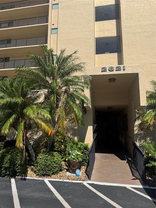 For Sale: $75,000 (0 beds, 1 baths, 565 Square Feet)