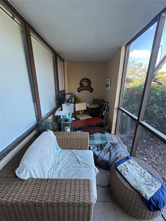 For Sale: $75,000 (0 beds, 1 baths, 565 Square Feet)