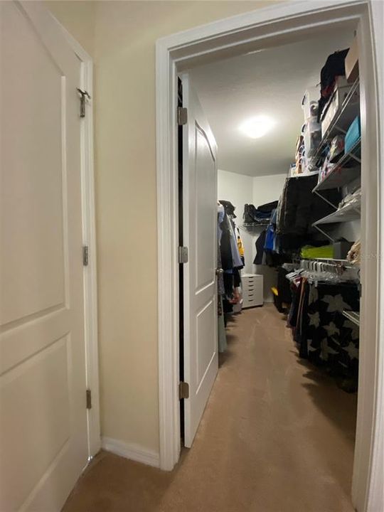 For Sale: $244,900 (2 beds, 2 baths, 1406 Square Feet)